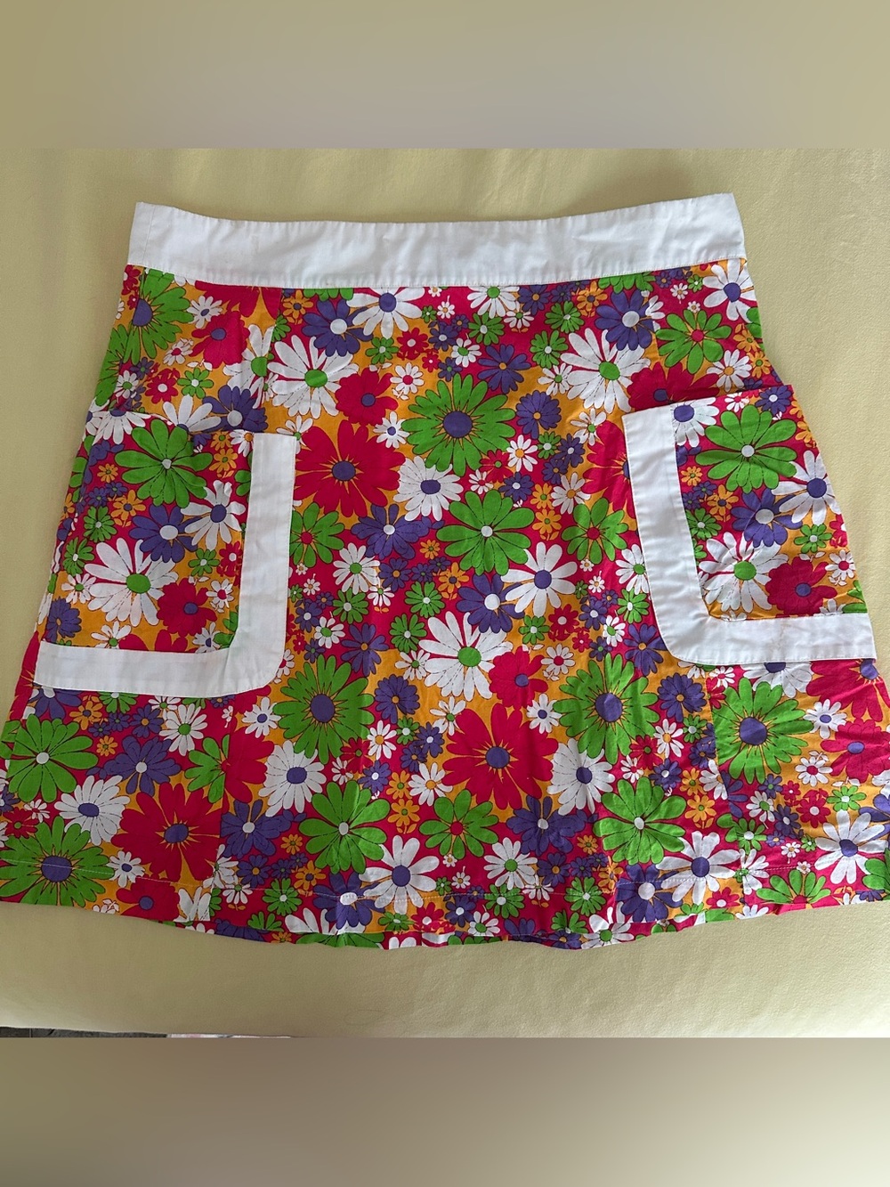 UNIQUE VINTAGE RETRO FLORAL MINI SKIRT